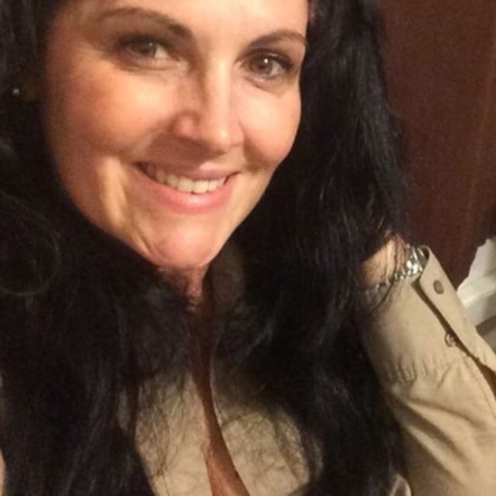 🌻Meet your Posher🌻 Justine